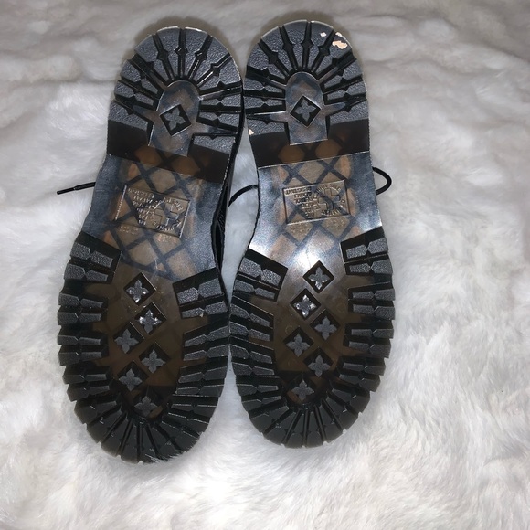 Dr. Martens 1460 BEX SMOOTH LEATHER LACE UP BOOTS -Size 10 Excellent Condition - Picture 8 of 10